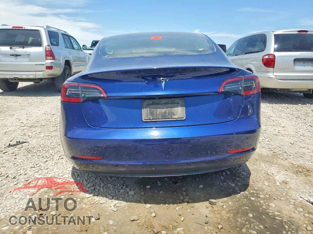 TESLA MODEL 3 2023 - 5YJ3E1EA3PF705697
