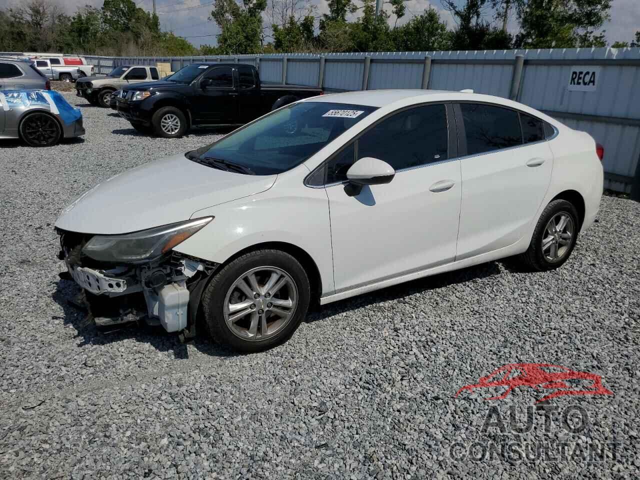 CHEVROLET CRUZE 2018 - 1G1BE5SM2J7116826