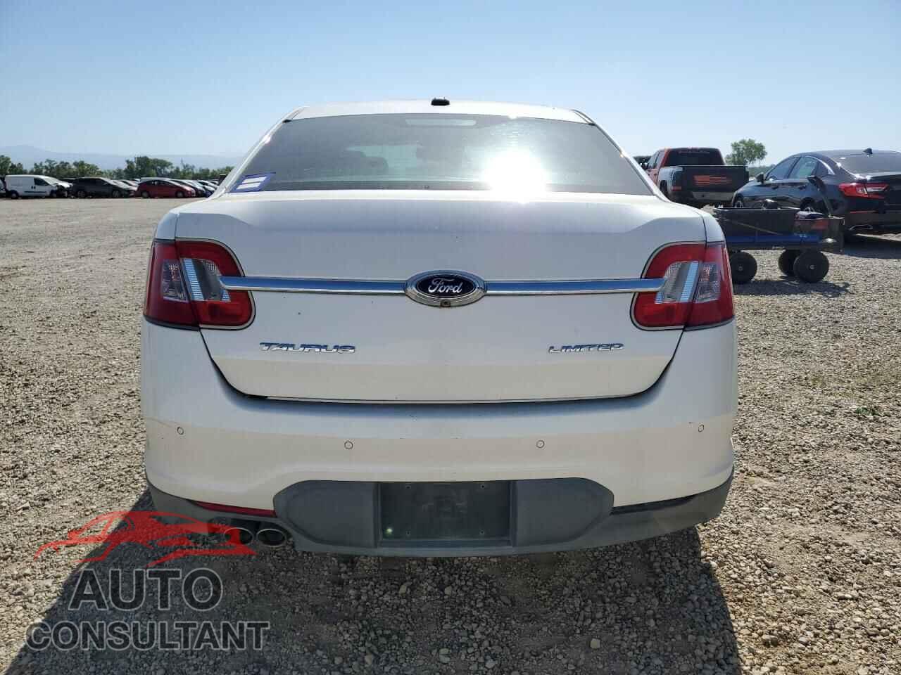 FORD TAURUS 2011 - 1FAHP2FW2BG167756