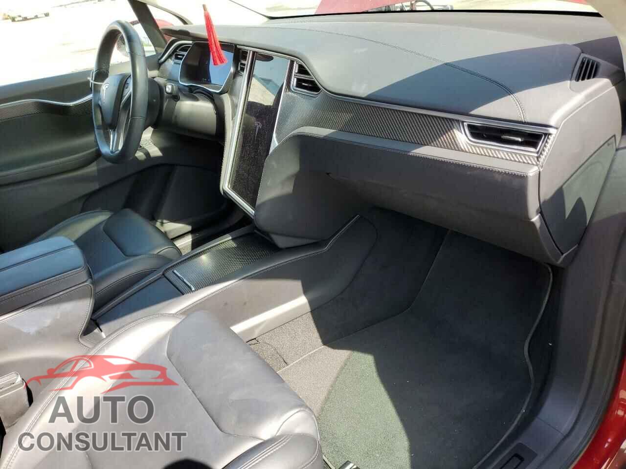 TESLA MODEL X 2018 - 5YJXCBE2XJF089042