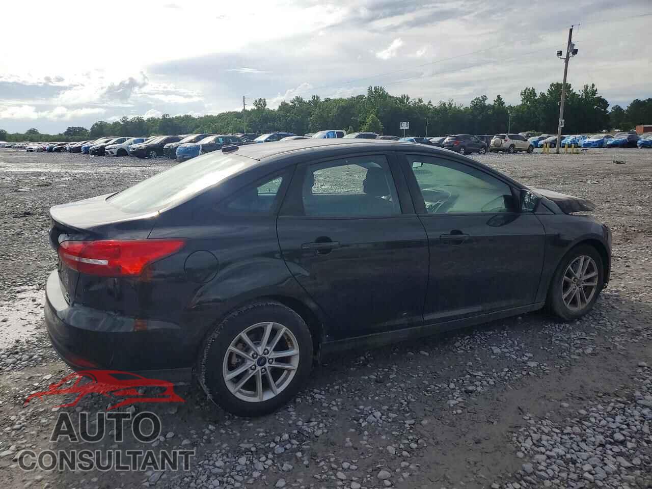 FORD FOCUS 2018 - 1FADP3FEXJL201007