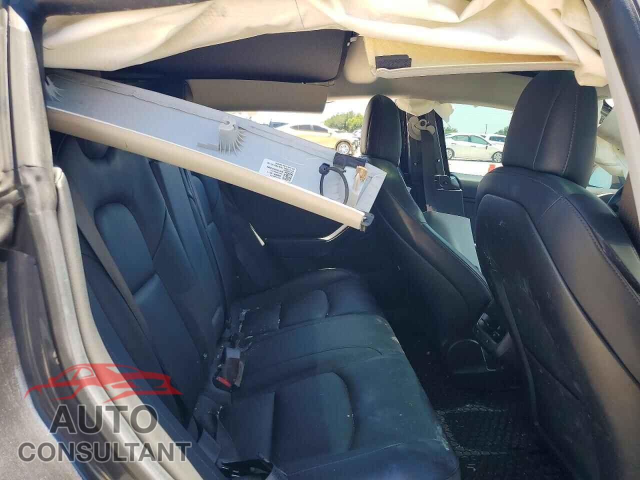 TESLA MODEL 3 2018 - 5YJ3E1EA6JF033996