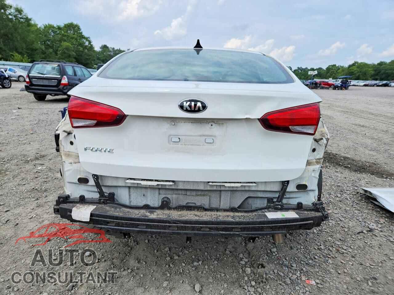 KIA FORTE 2017 - 3KPFK4A74HE134908