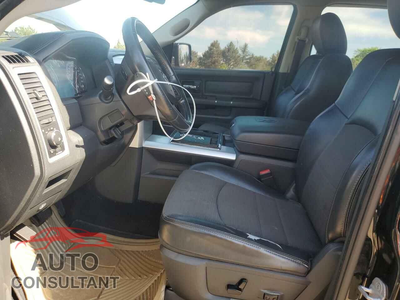 DODGE RAM 1500 2012 - 1C6RD7MT8CS188923