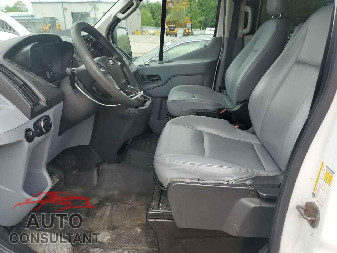 FORD TRANSIT 2015 - 1FTNR1YM7FKB03812