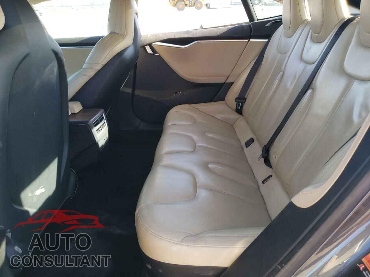 TESLA MODEL S 2016 - 5YJSA1E20GF169419