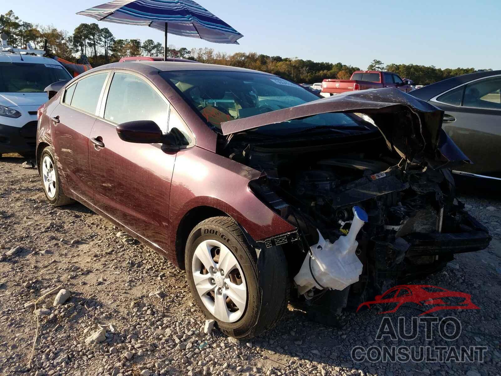 KIA FORTE 2017 - 3KPFL4A73HE052648
