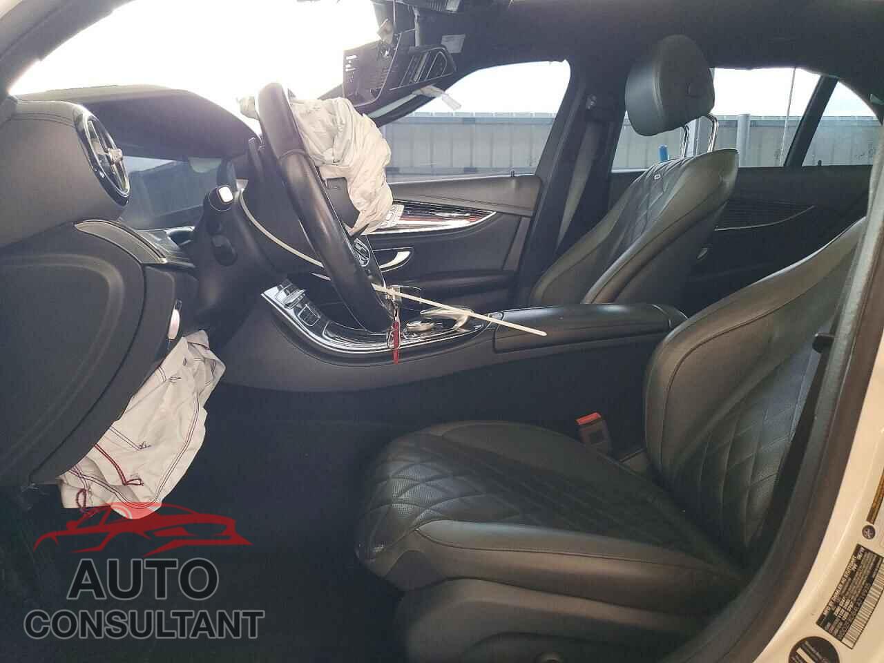 MERCEDES-BENZ E-CLASS 2020 - WDDZF8DB4LA719935