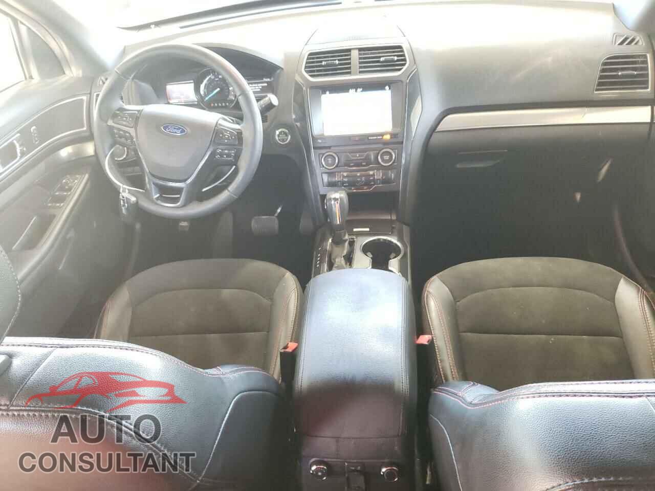 FORD EXPLORER 2018 - 1FM5K8D87JGB98594