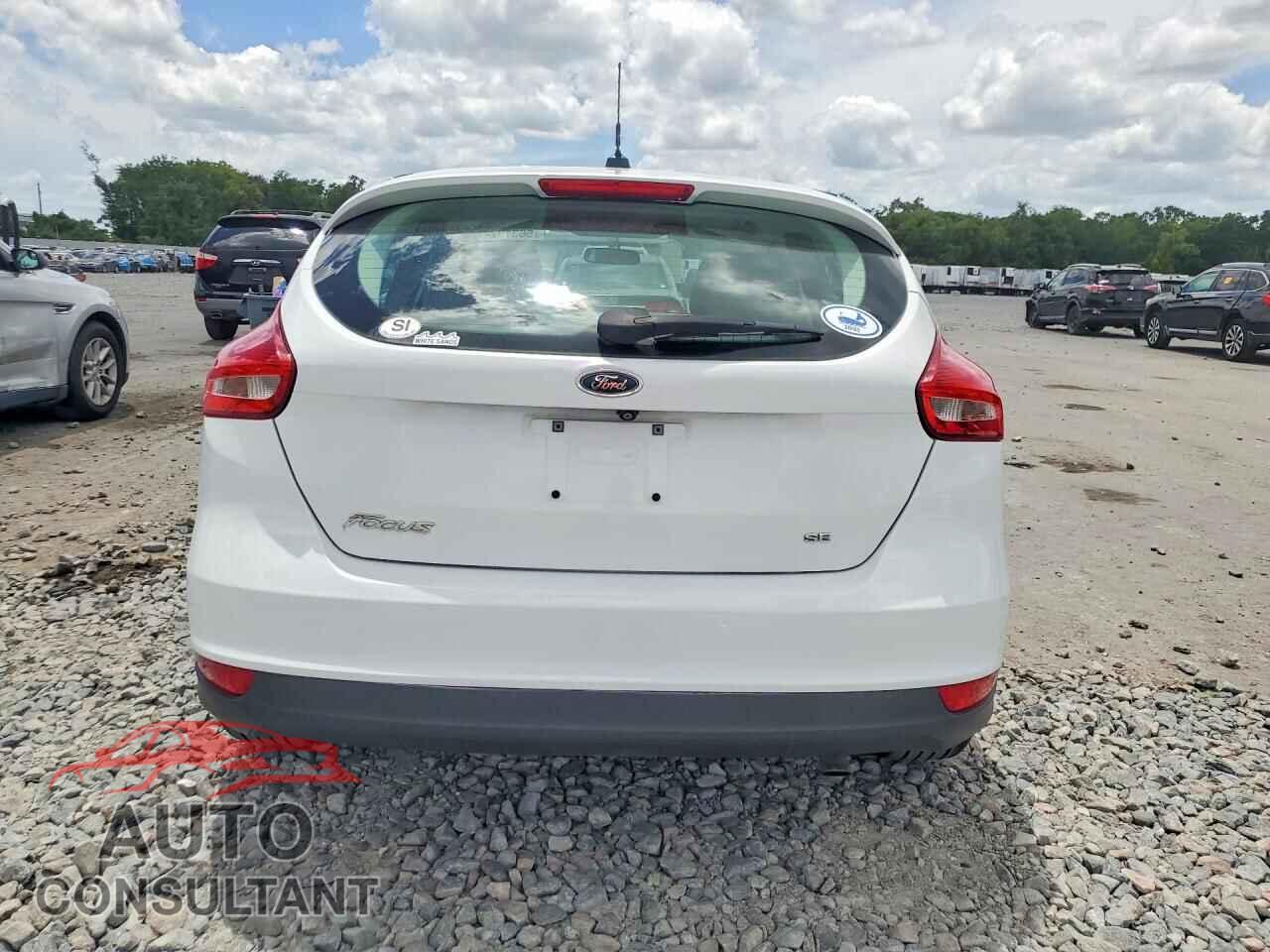 FORD FOCUS 2015 - 1FADP3K22FL336064