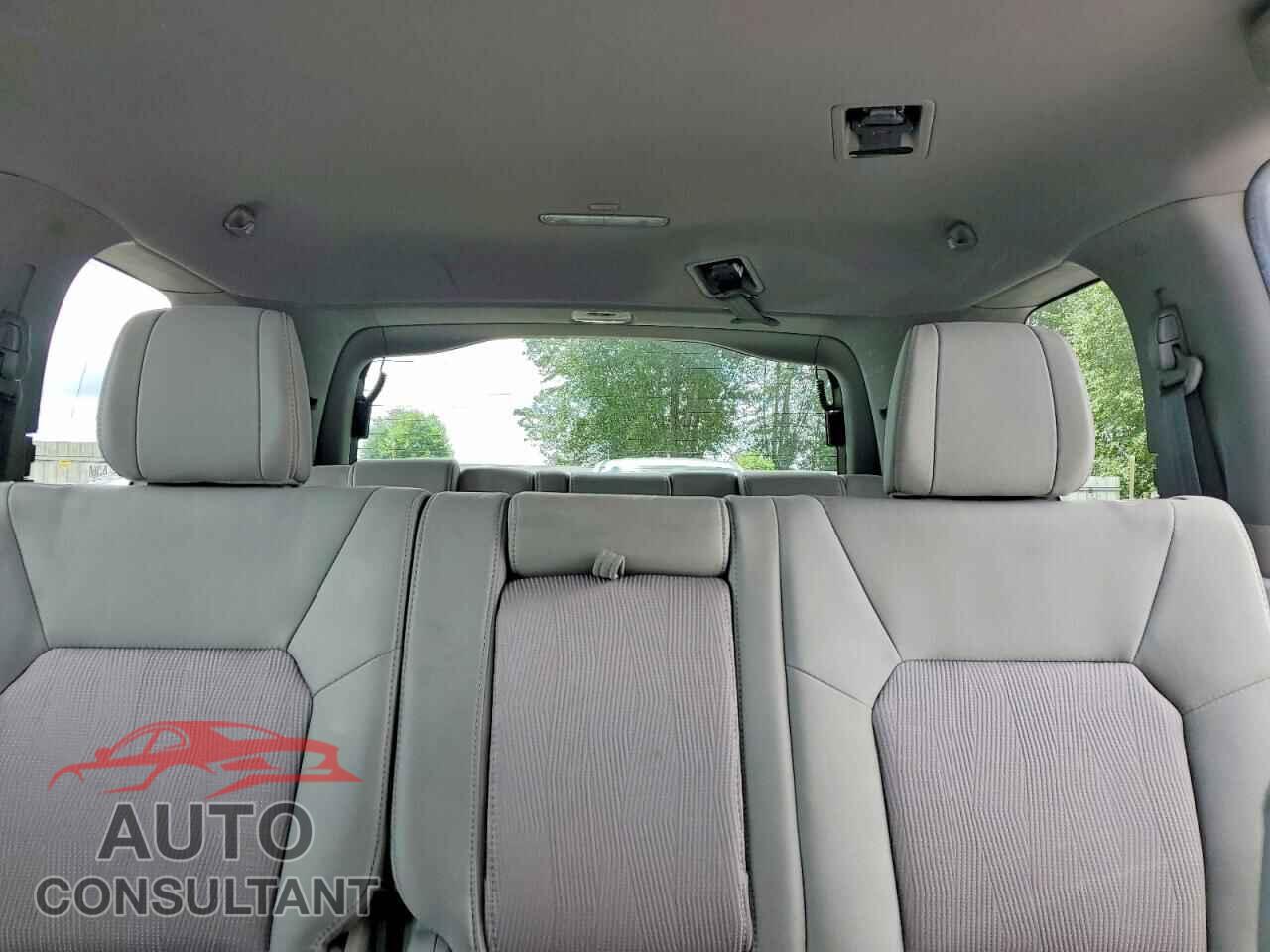 HONDA PILOT 2013 - 5FNYF4H44DB019593