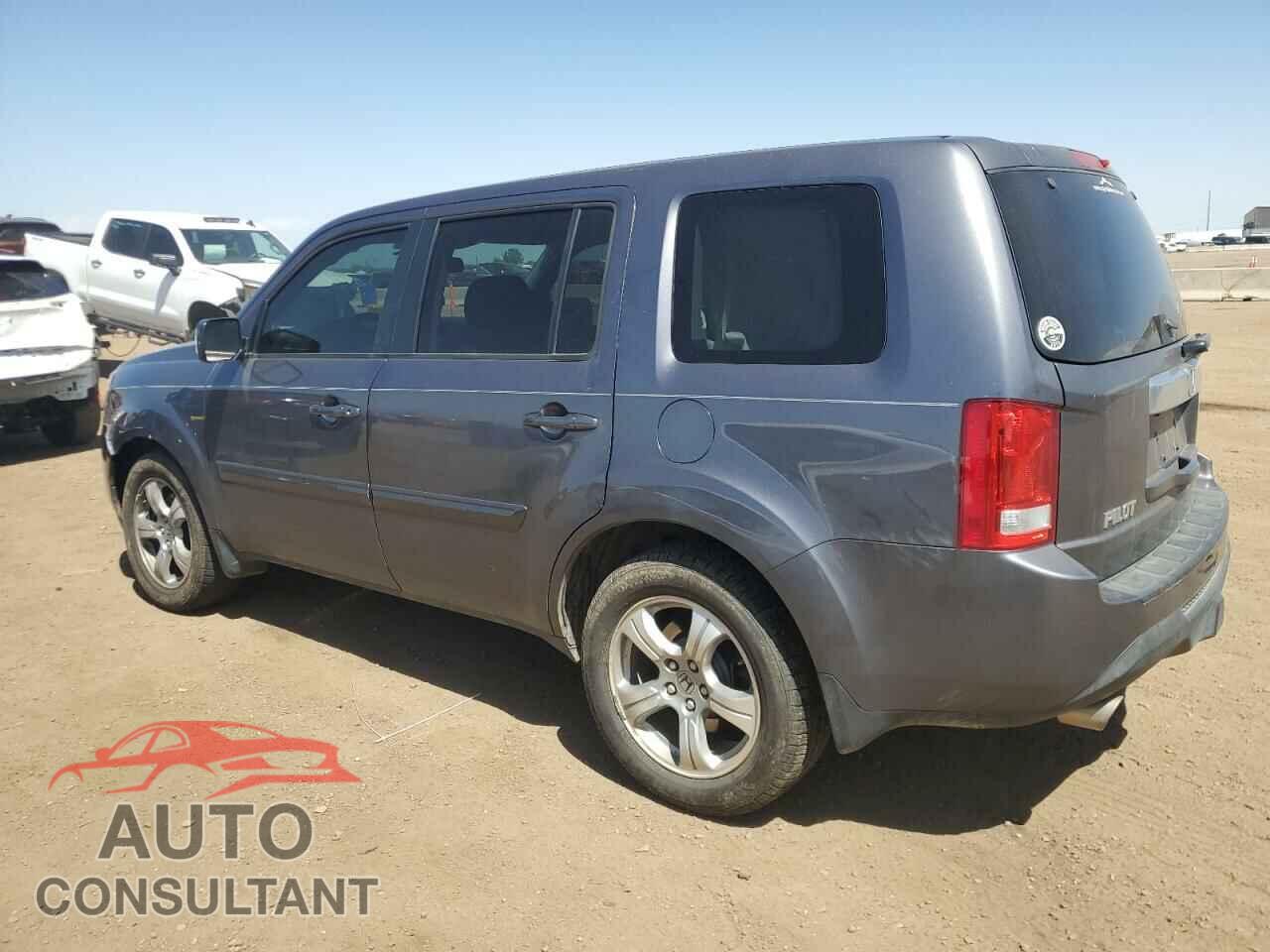 HONDA PILOT 2015 - 5FNYF4H58FB014554