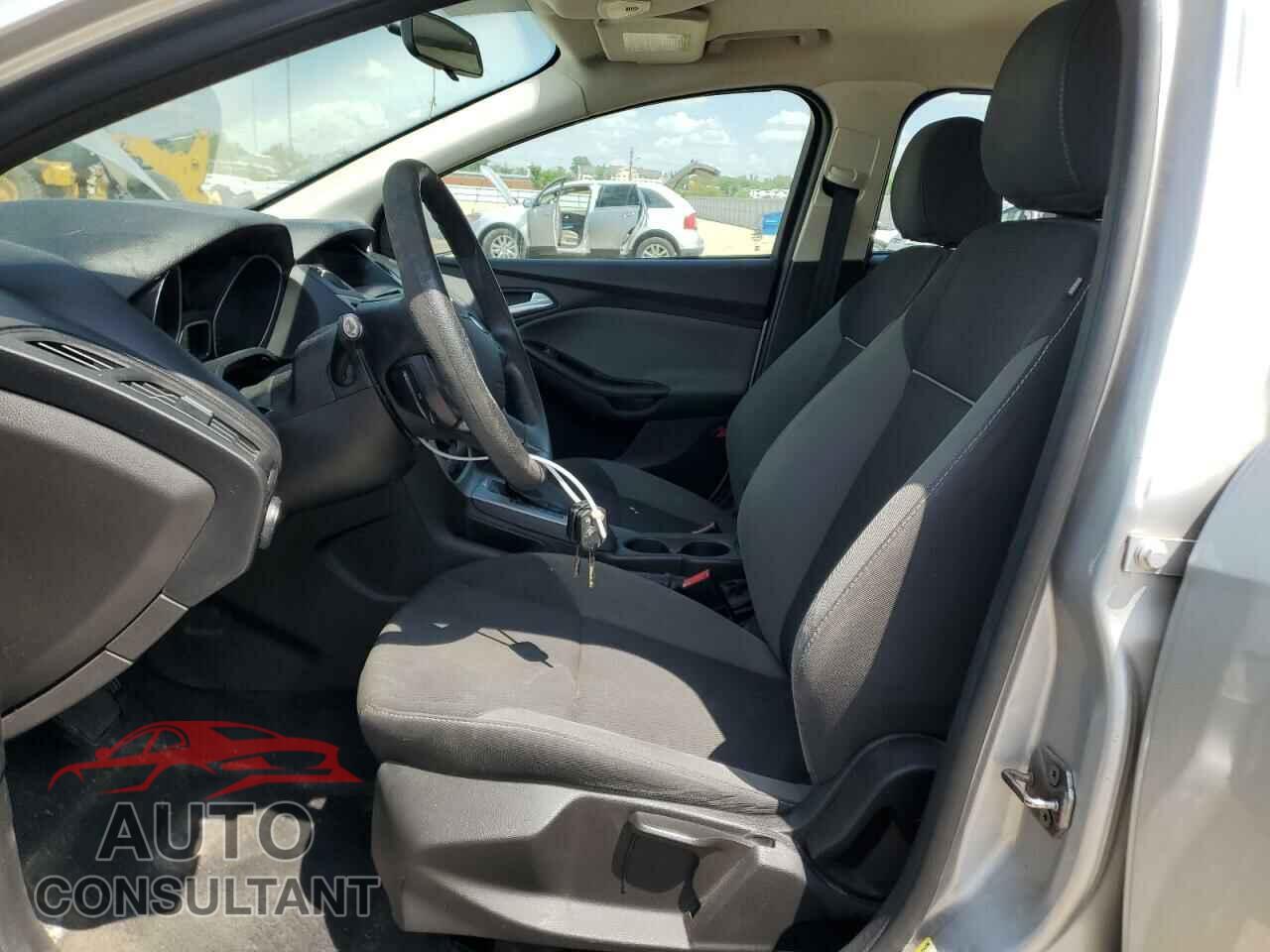 FORD FOCUS 2013 - 1FADP3F22DL195603