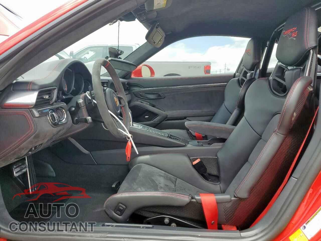 PORSCHE 911 2018 - WP0AE2A90JS185090