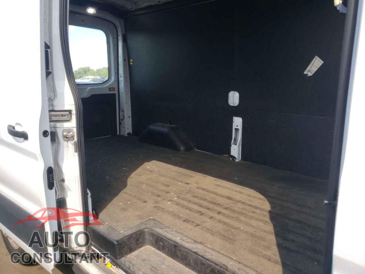 FORD TRANSIT 2020 - 1FTBR2C82LKA07276