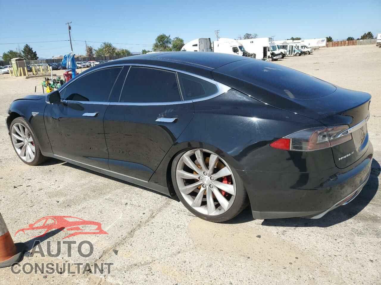 TESLA MODEL S 2014 - 5YJSA1H19EFP50305