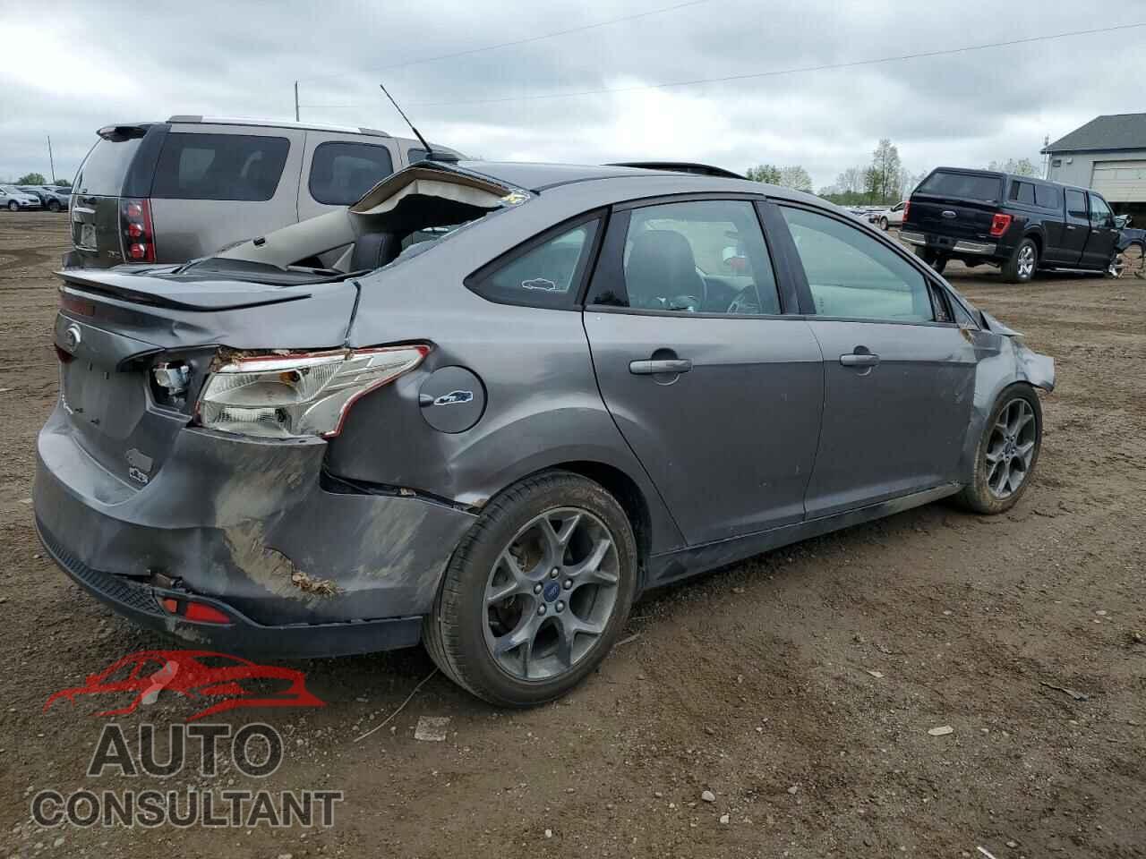 FORD FOCUS 2014 - 1FADP3F2XEL140592