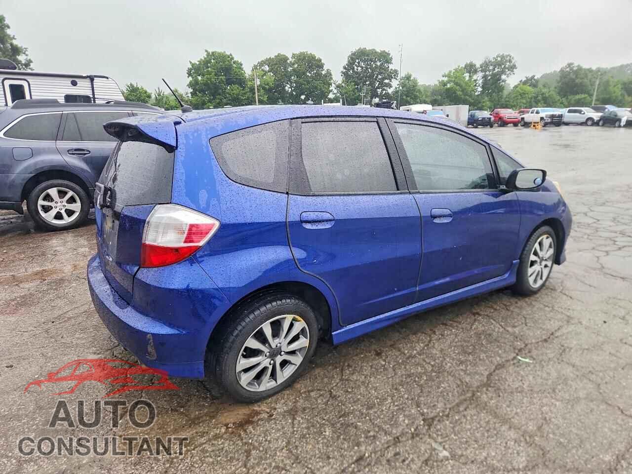 HONDA FIT 2012 - JHMGE8H52CC008357