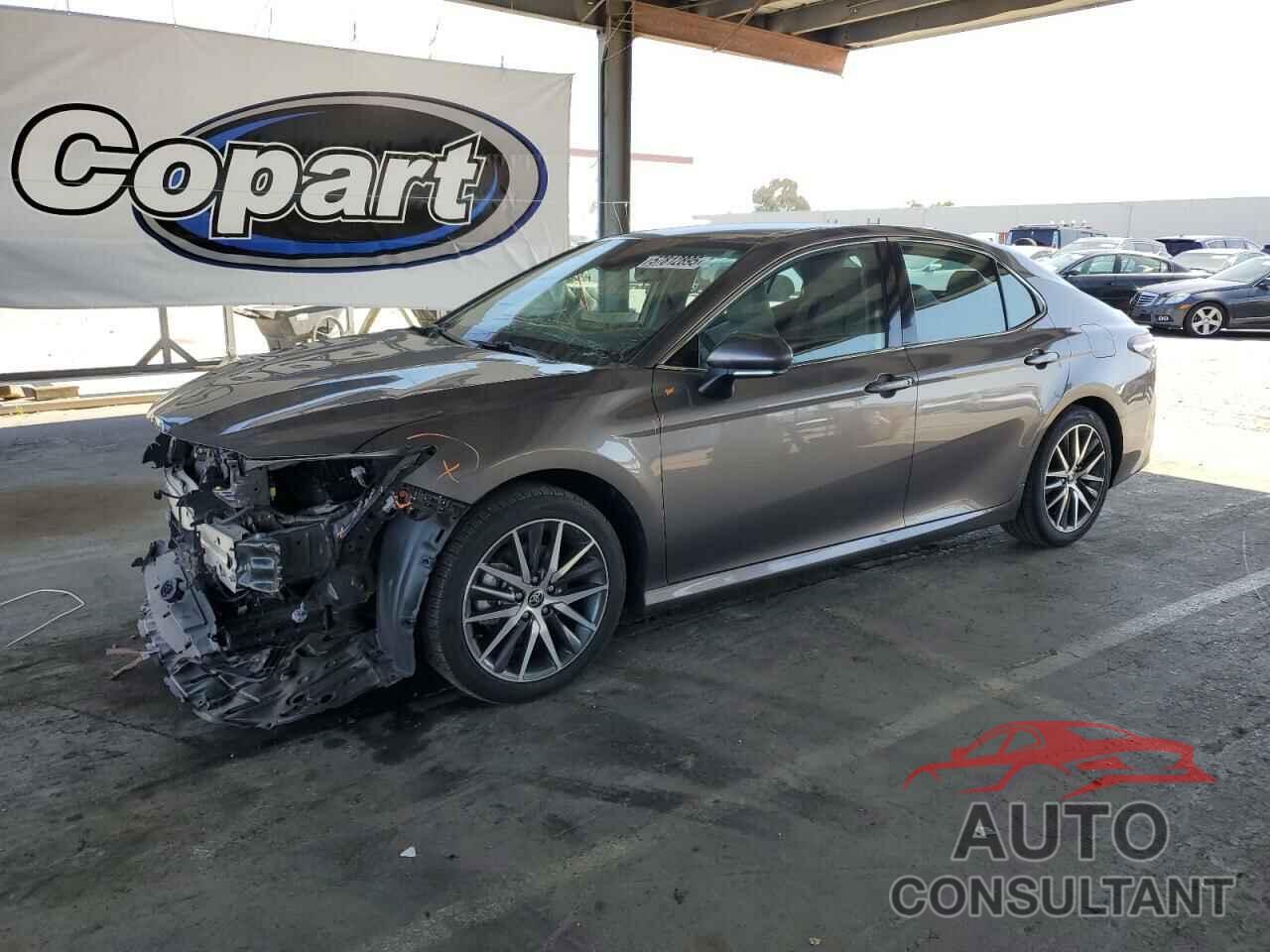 TOYOTA CAMRY 2022 - 4T1F31AK3NU587118