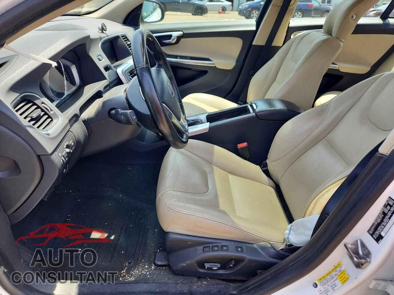 VOLVO S60 2018 - LYV402TK2JB173887