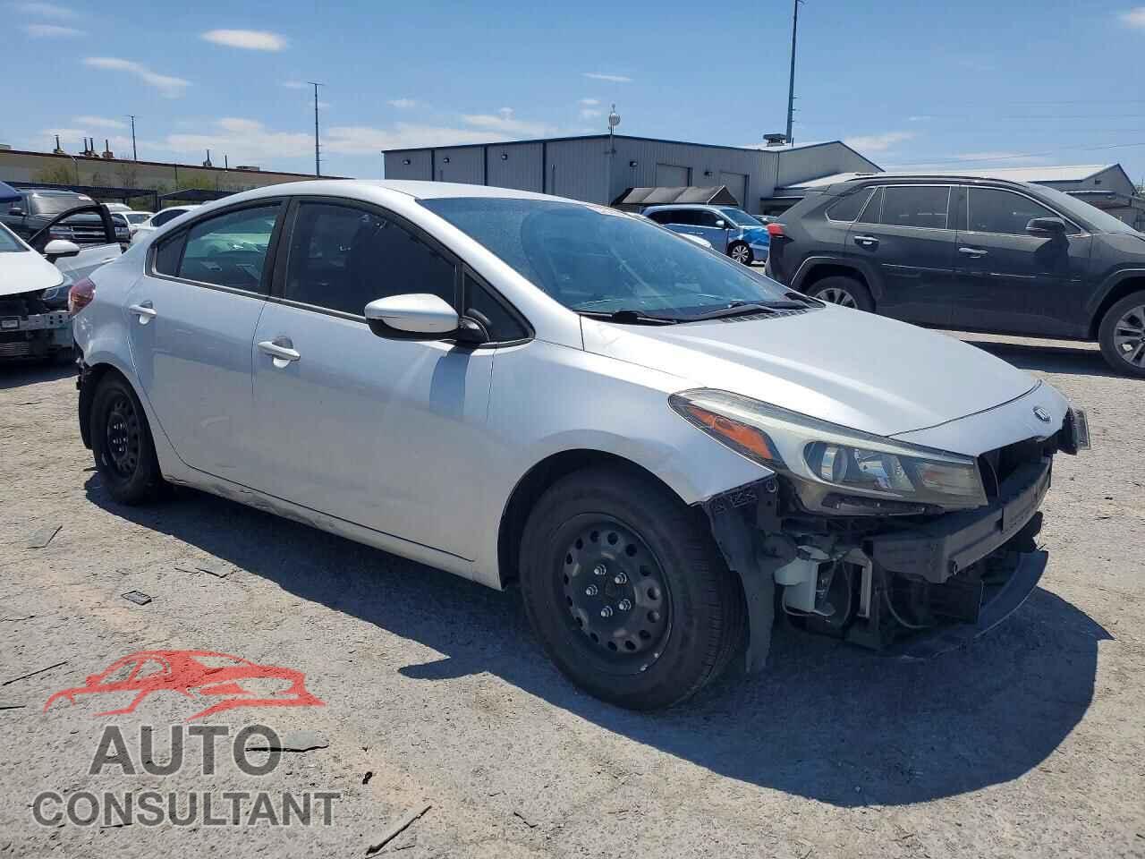 KIA FORTE 2017 - 3KPFK4A75HE141771