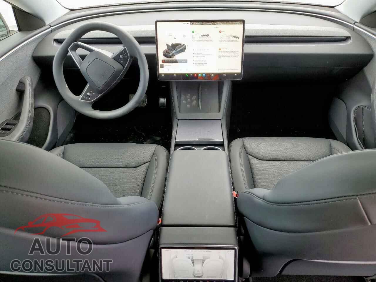 TESLA MODEL 3 2025 - 5YJ3E1EA5SF000814
