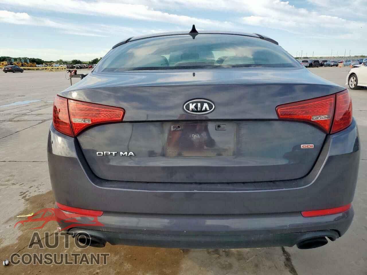 KIA OPTIMA 2011 - KNAGM4A76B5141244