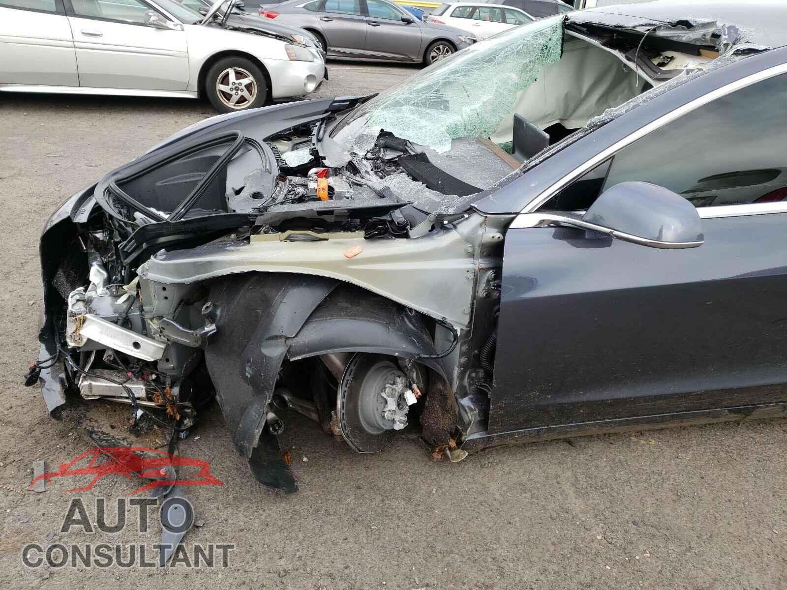 TESLA MODEL 3 2020 - 5YJ3E1EB5LF801219