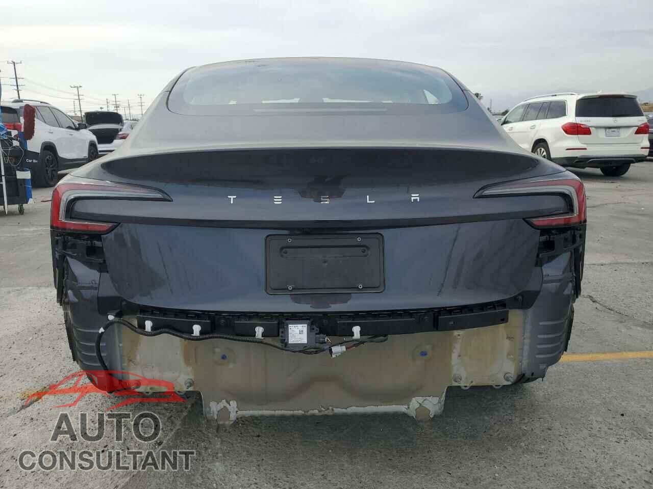 TESLA MODEL 3 2024 - 5YJ3E1EA7RF785010