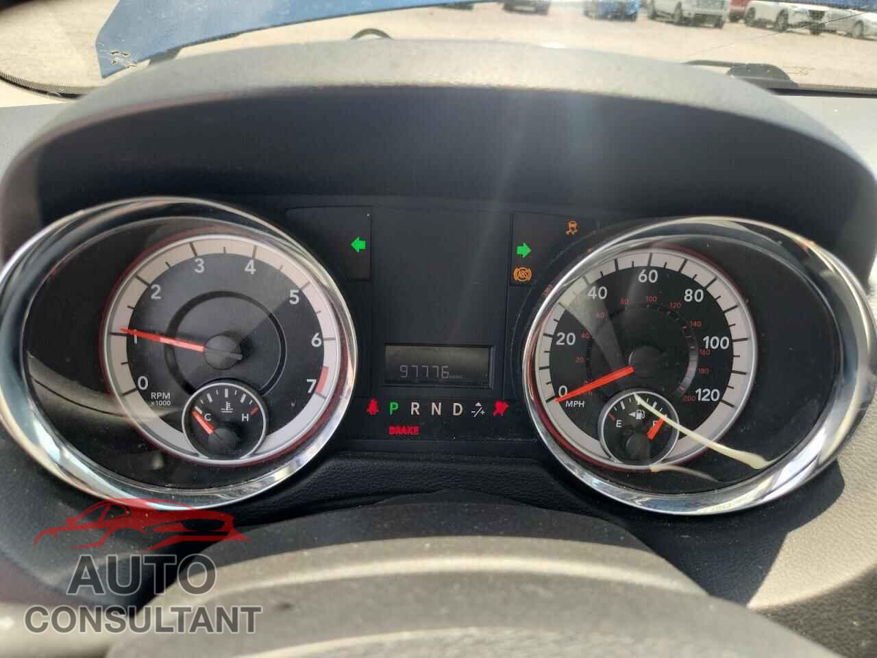 DODGE CARAVAN 2011 - 2D4RN4DG5BR724544