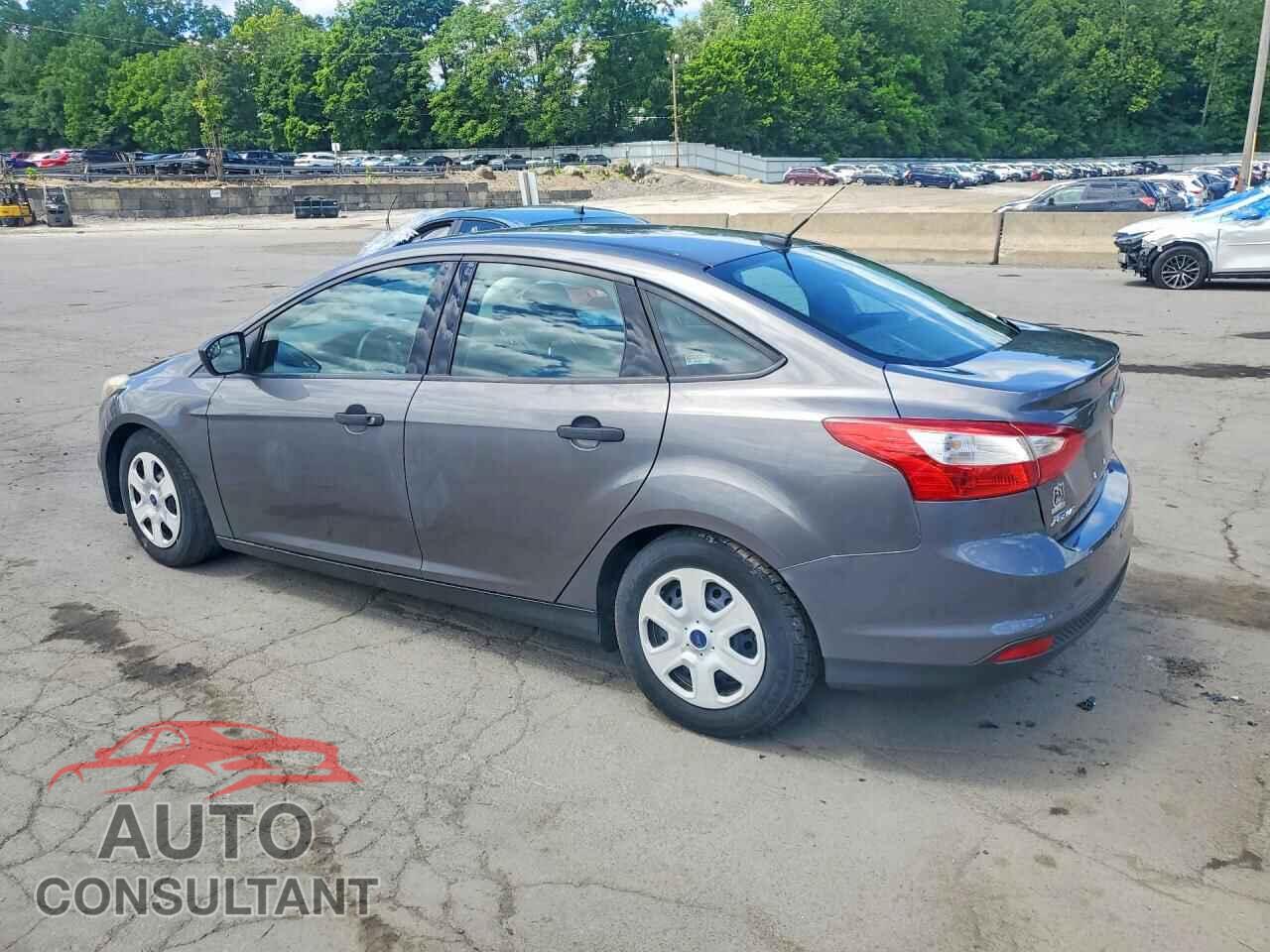 FORD FOCUS 2014 - 1FADP3E2XEL338414