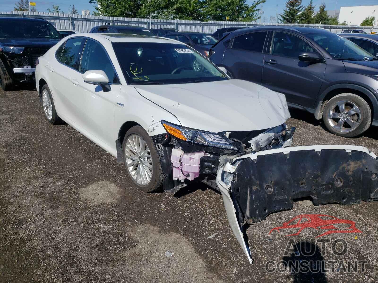 TOYOTA CAMRY 2018 - 4T1B21HK9JU001443