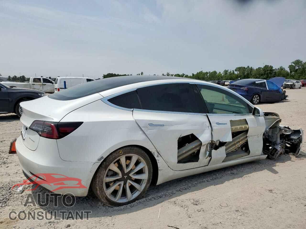 TESLA MODEL 3 2020 - 5YJ3E1EA5LF634318
