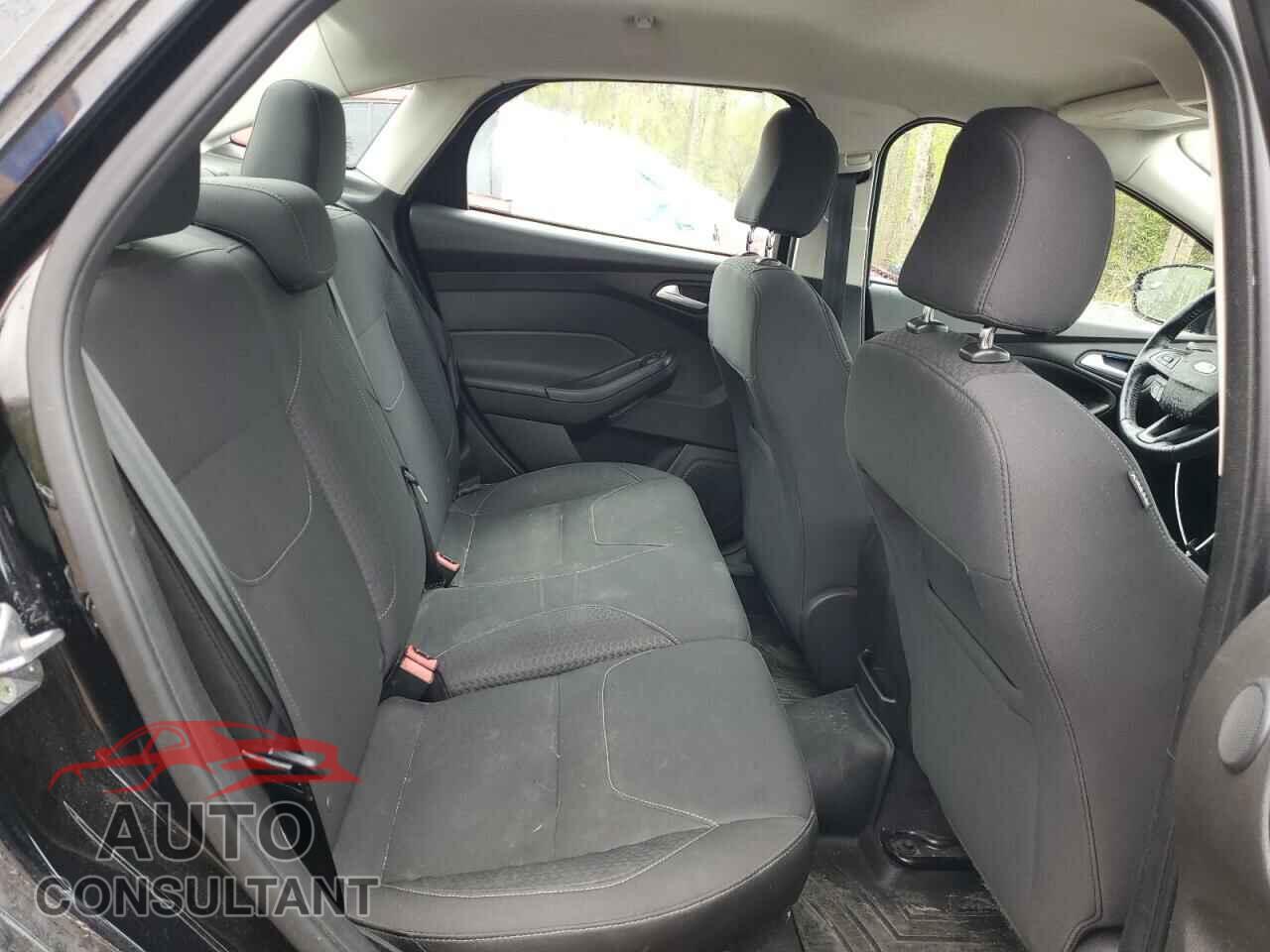FORD FOCUS 2016 - 1FADP3F27GL209788
