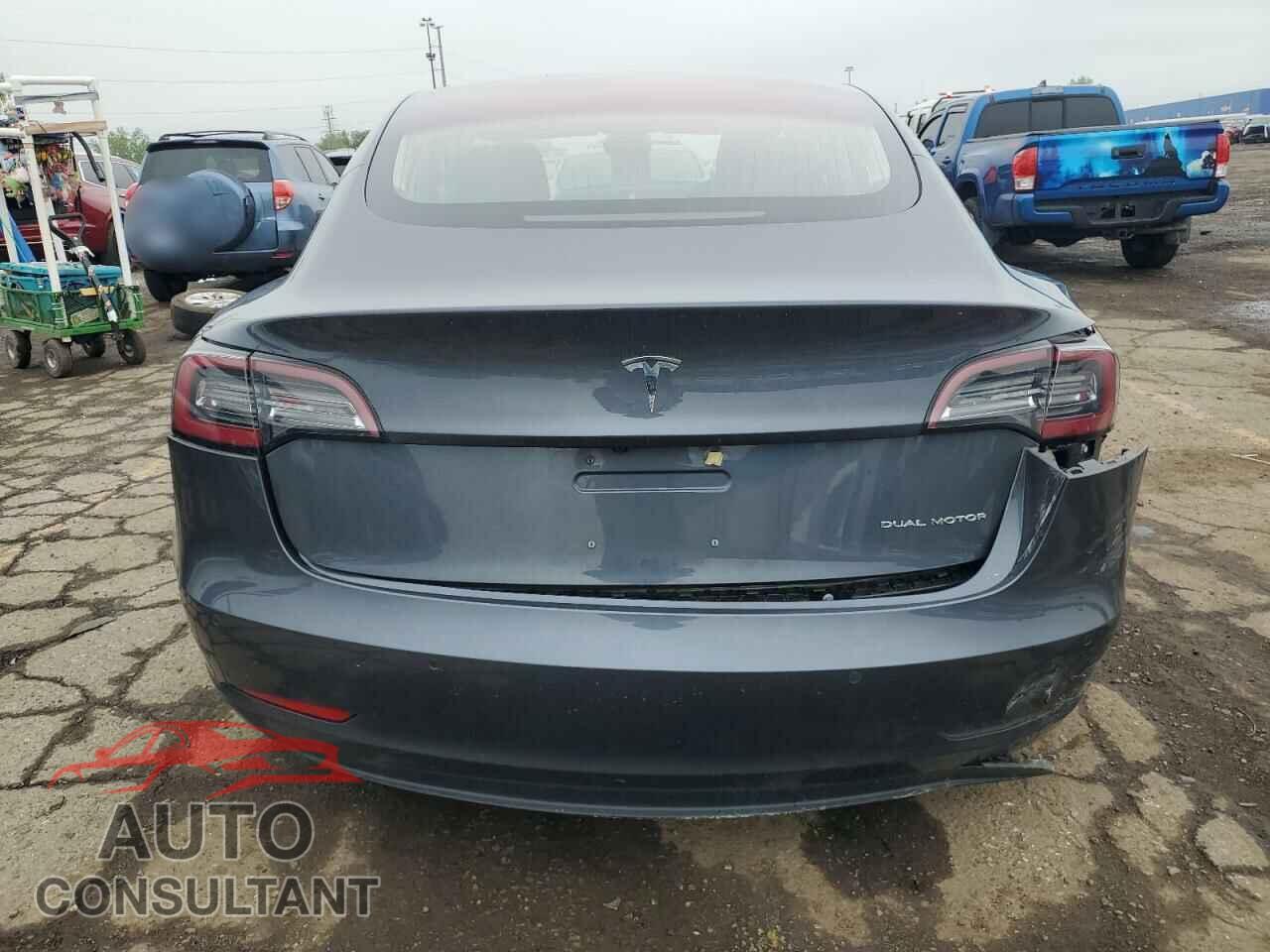 TESLA MODEL 3 2018 - 5YJ3E1EB6JF128471
