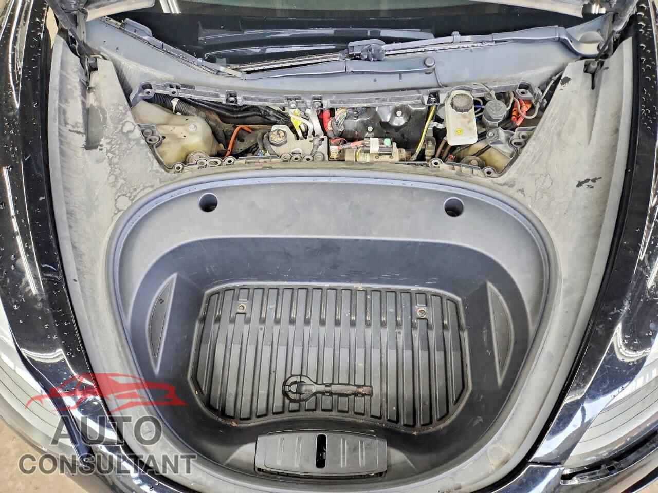 TESLA MODEL 3 2023 - 5YJ3E1EA5PF450986