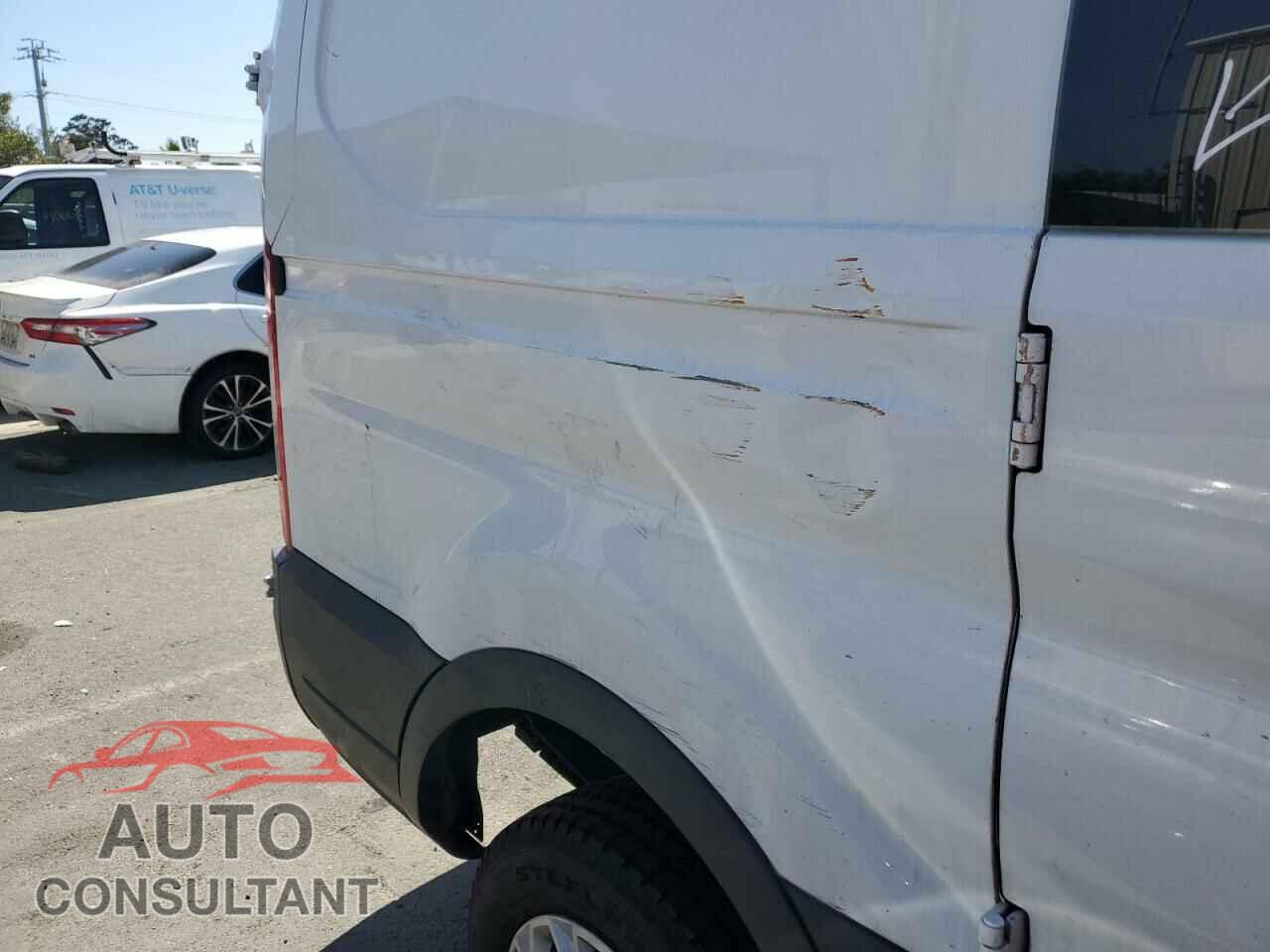 FORD TRANSIT 2018 - 1FTYR1ZM4JKB17879