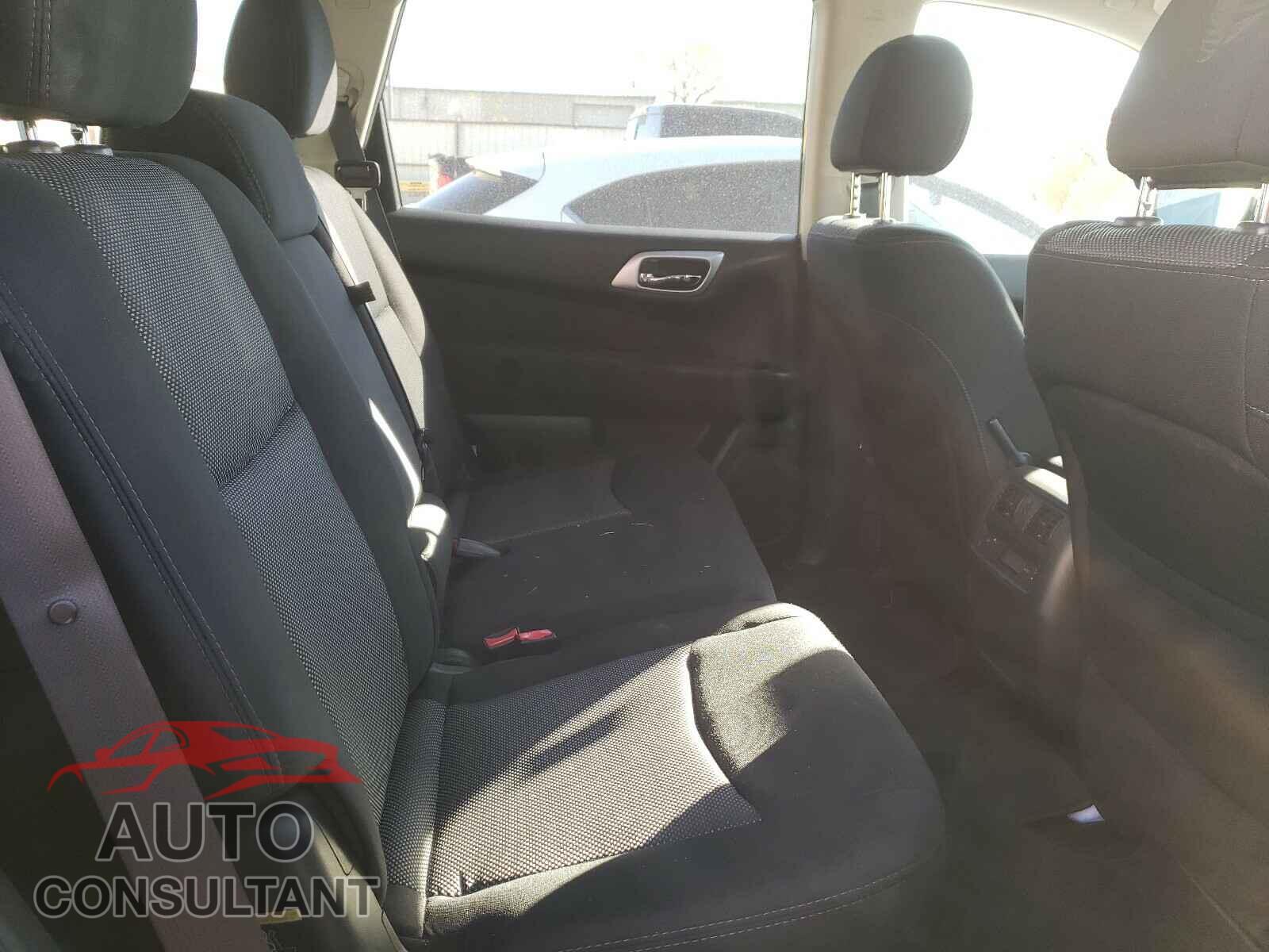 NISSAN PATHFINDER 2017 - 5N1DR2MM0HC912813