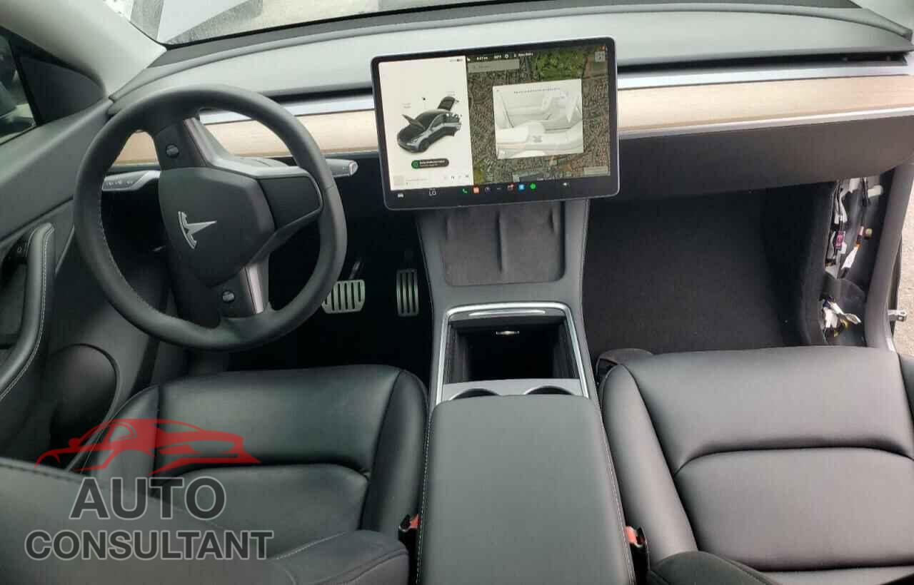 TESLA MODEL Y 2022 - 7SAYGDEF5NF382864