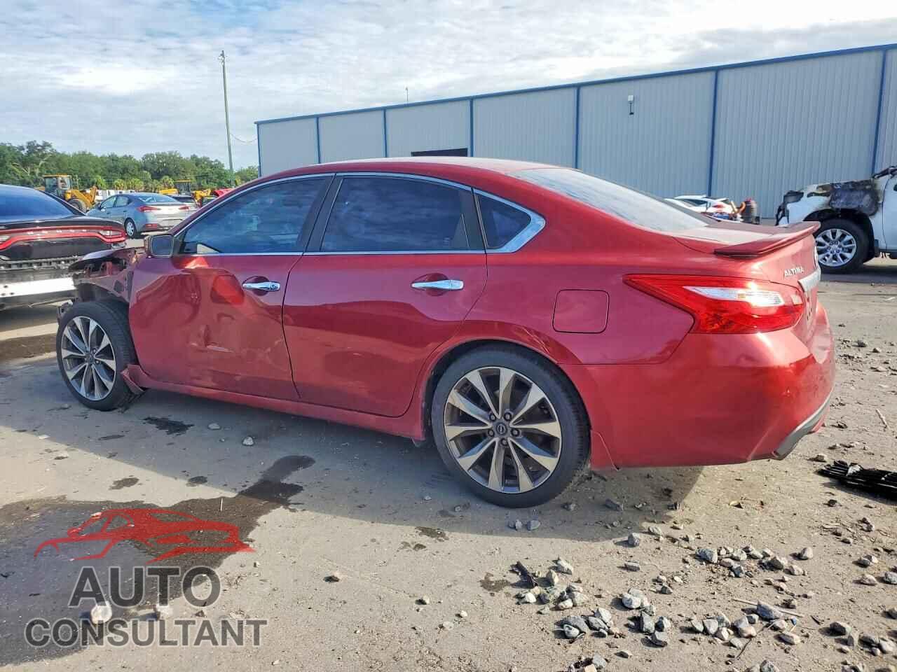 NISSAN ALTIMA 2017 - 1N4AL3AP4HC196209