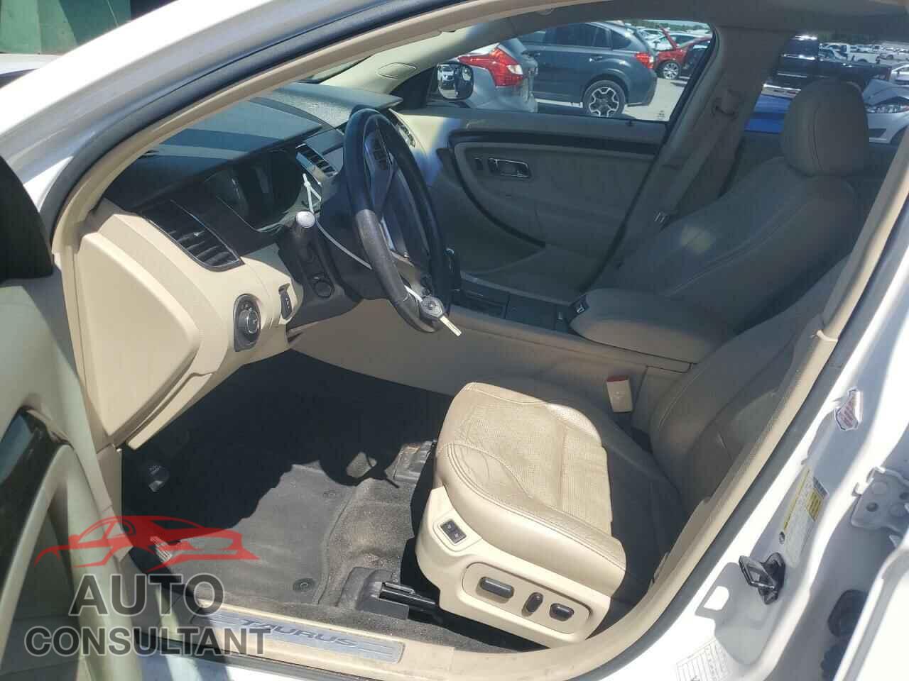 FORD TAURUS 2016 - 1FAHP2F82GG105816