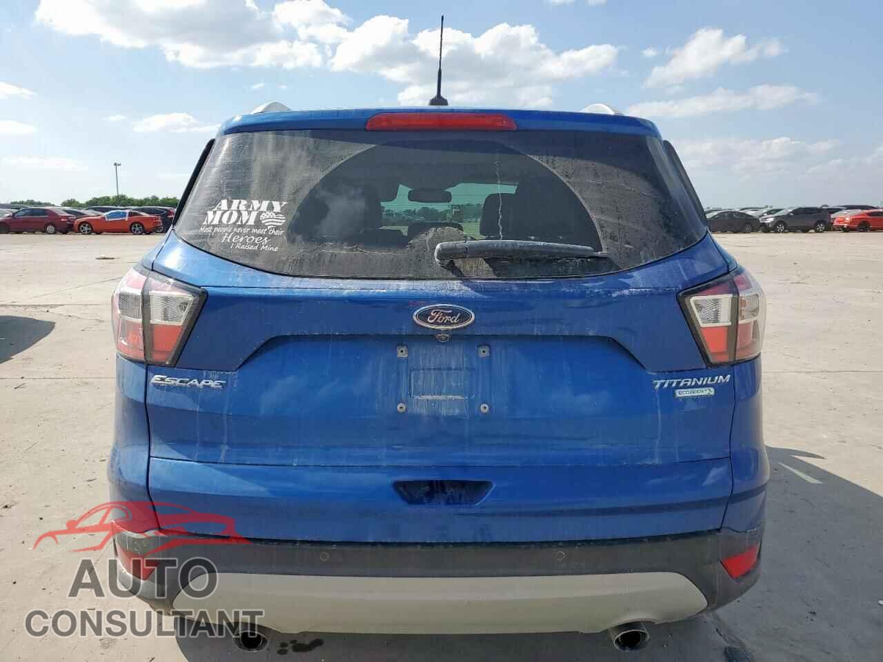 FORD ESCAPE 2017 - 1FMCU0JD7HUE32989