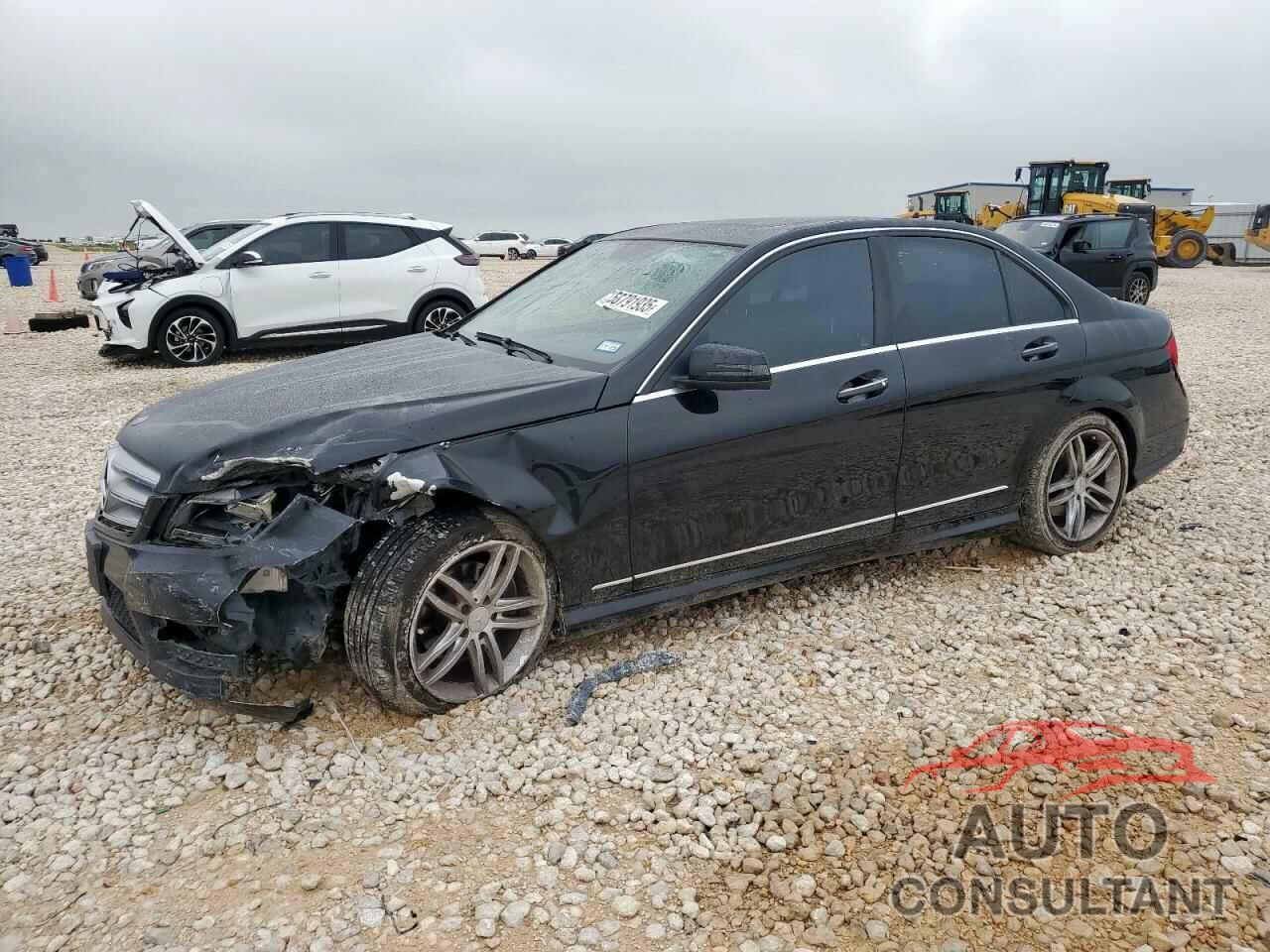 MERCEDES-BENZ C-CLASS 2013 - WDDGF4HB7DR270974