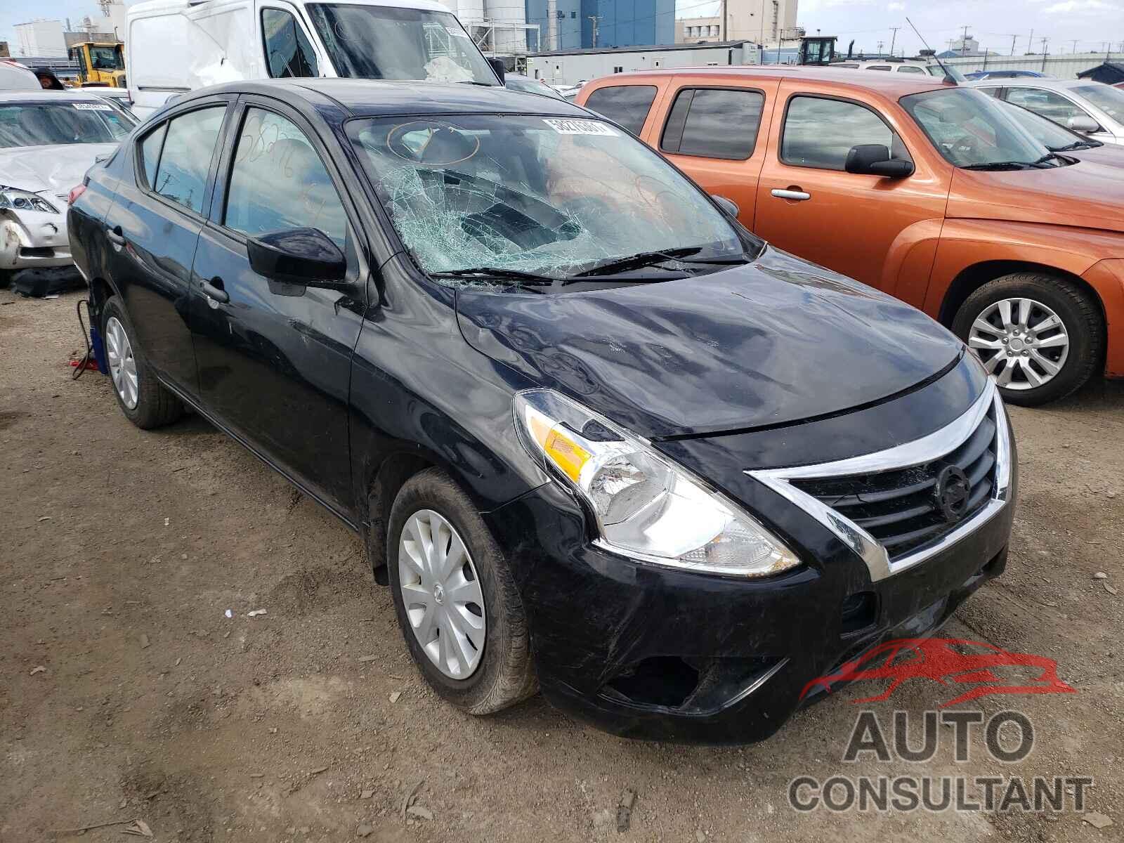 NISSAN VERSA 2018 - 3N1CN7AP2JL800941