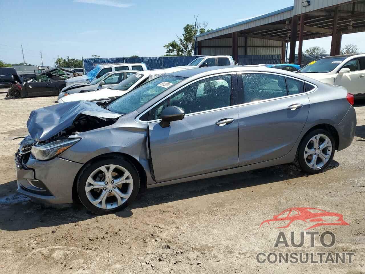 CHEVROLET CRUZE 2018 - 1G1BF5SM3J7223770