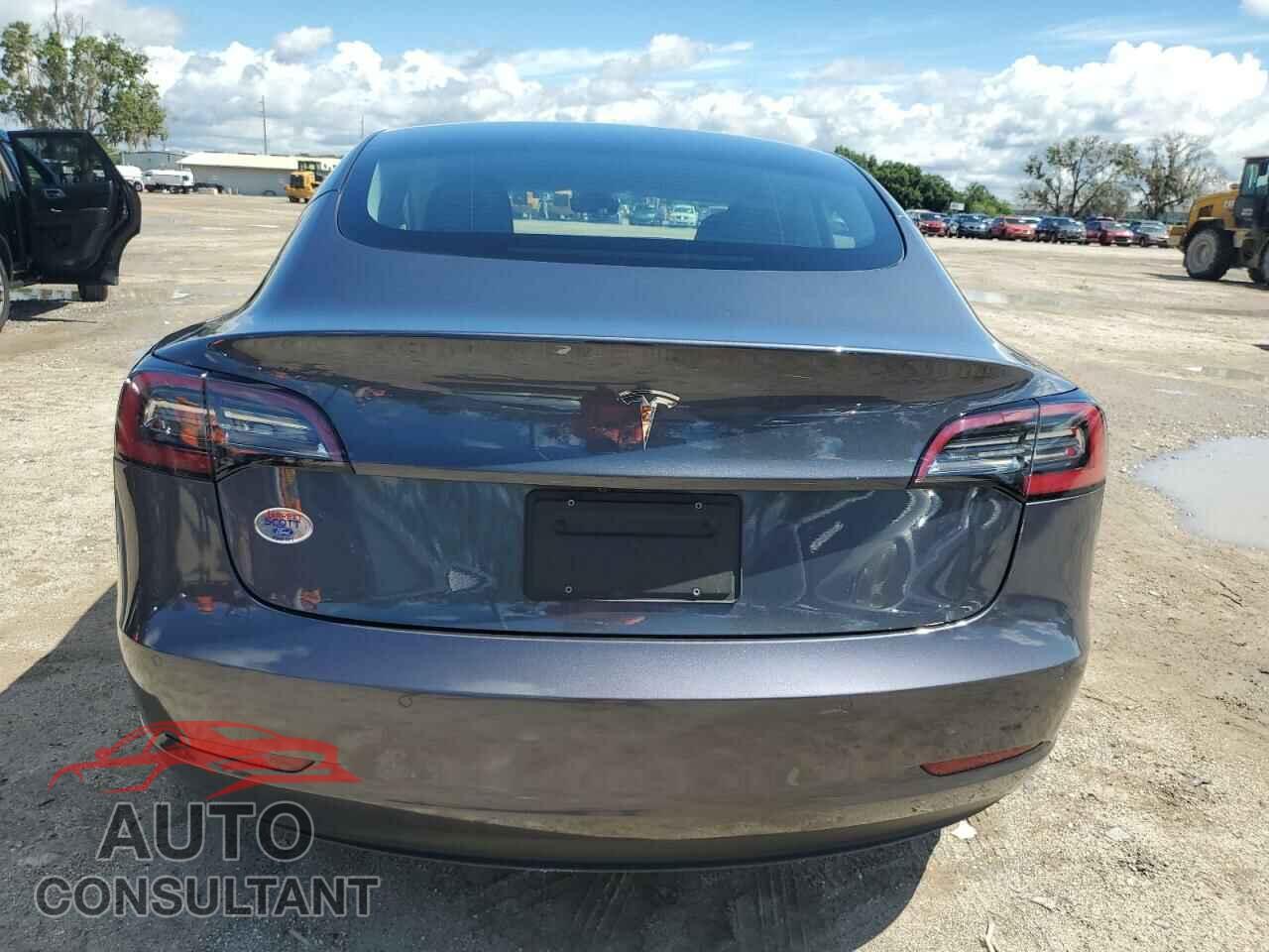 TESLA MODEL 3 2022 - 5YJ3E1EA9NF288664