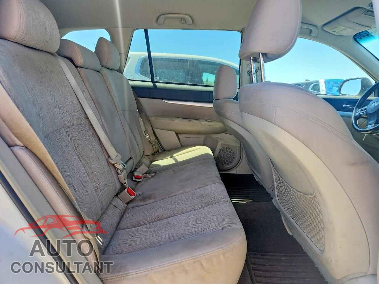 SUBARU OUTBACK 2014 - 4S4BRBCC0E3299832