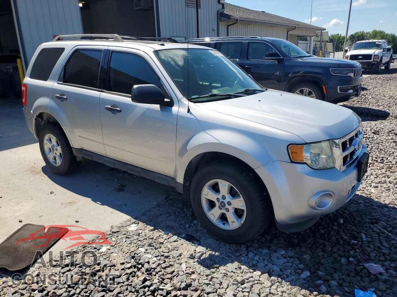 FORD ESCAPE 2011 - 1FMCU9D73BKC22290