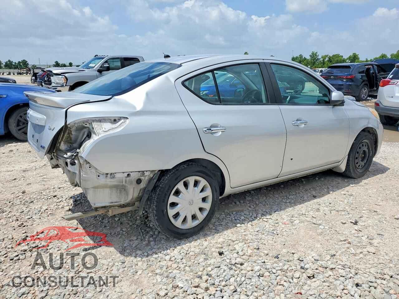 NISSAN VERSA 2013 - 3N1CN7AP0DL844411