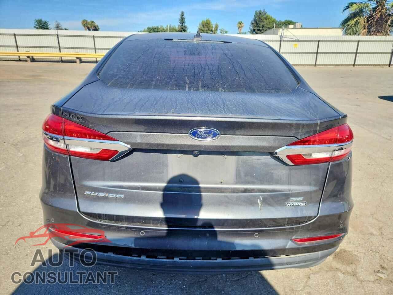 FORD FUSION 2020 - 3FA6P0LU5LR258772